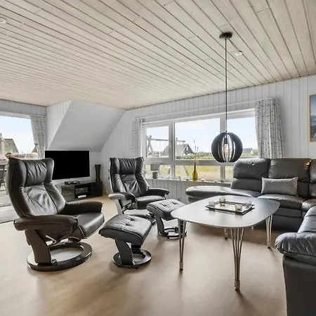 Σπίτι διακοπών Stunning In Hvide Sande With Sauna *