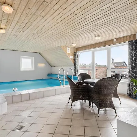 Σπίτι διακοπών Stunning In Hvide Sande With Sauna *